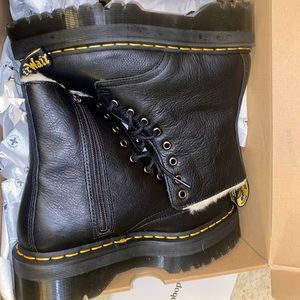 DOC MARTEN SIZE 8 JADEN FUR BOOT PLATFORM BRAND NEW IN BOX